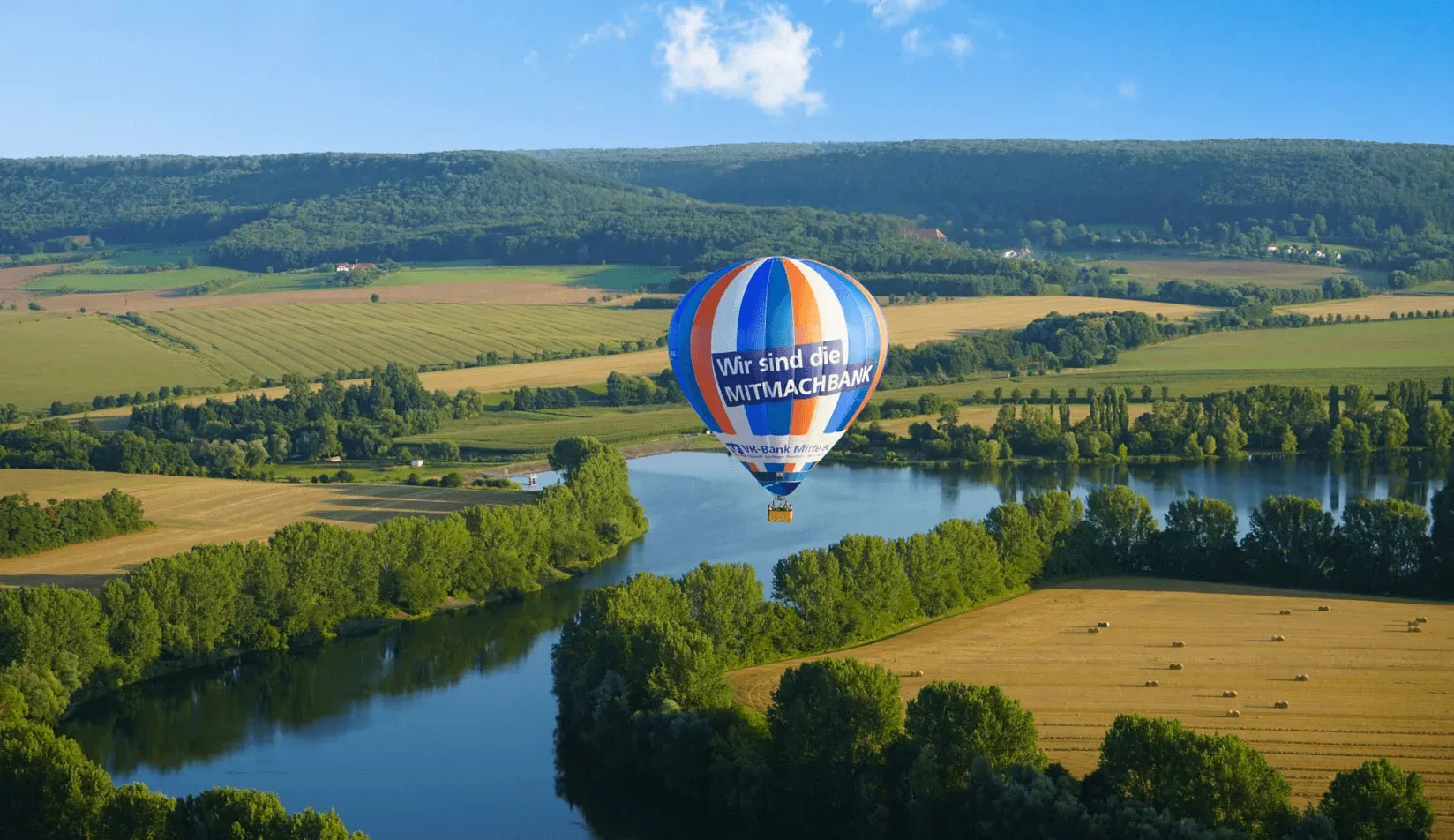 Titelbild Geschäftsbericht VR Bank Mitte eG